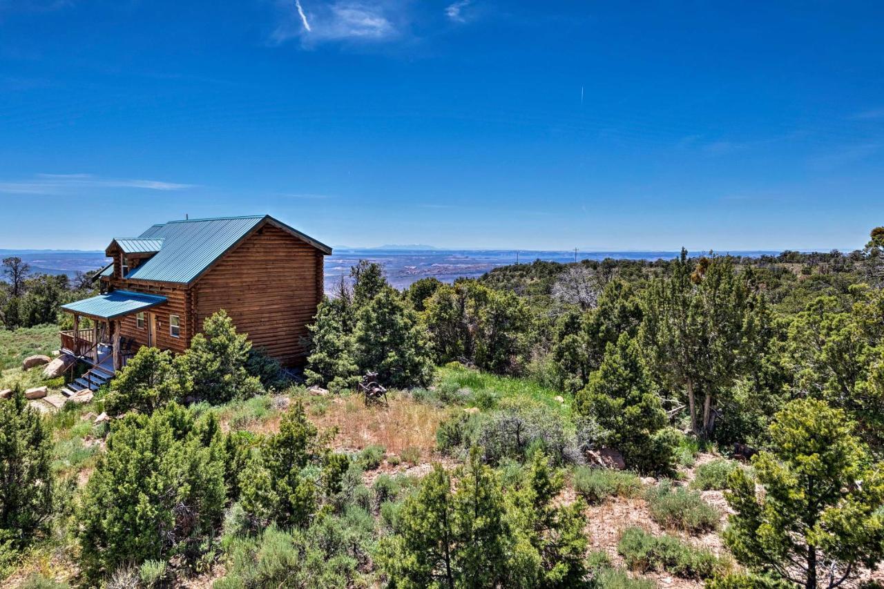 Cabin With Fire Pit, Views And Bbq 18 Mi To Moab! Esterno foto